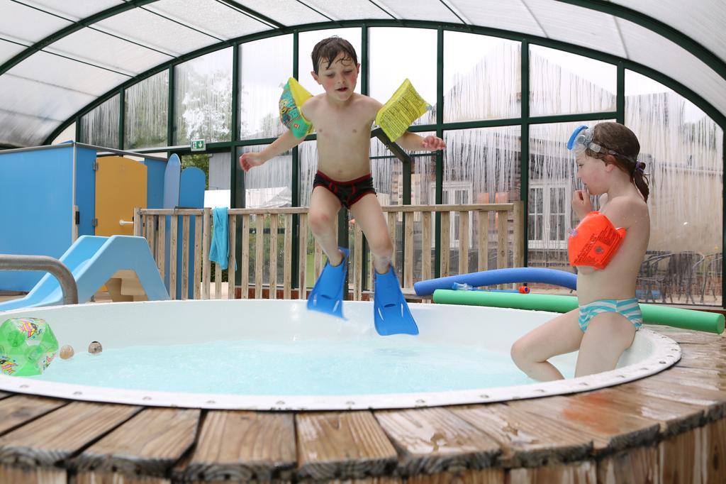 Camping Le Val De Trie Béhen Zewnętrze zdjęcie